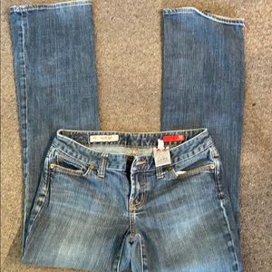 Women’s jeans